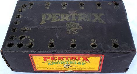 PERTRIX ANÓDTELEP DOBOZA